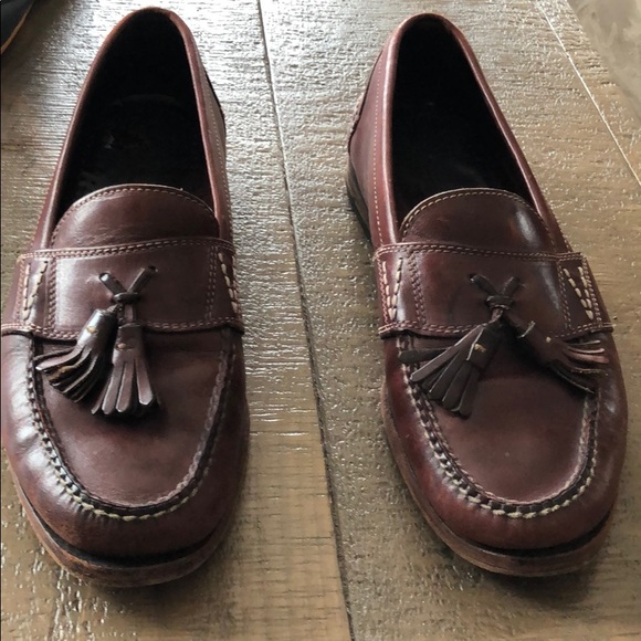 ! HOST PICK ! Cole Haan dress shoes - Picture 3 of 3